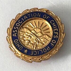 Ohio Association Of Chiefs Of Police Gold & Blue Lapel Pin Badge Screw Back